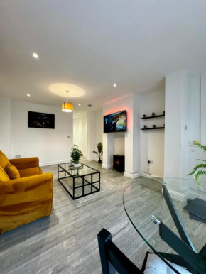 Rooms Near Me - Travellers & Couples Choice! Apartment Smart Tv Parking Sofa Bed